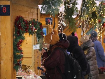 Рождественско-новогодняя ярмарка в уютном дворике «Синара-центра»