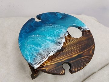 Сервировочный столик в технике Rezin Art. Море