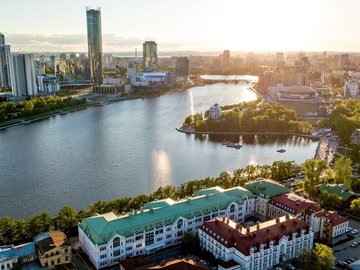 Обзорная экскурсия по Екатеринбургу. Граница Европы и Азии. Ганина яма