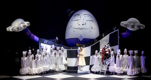 Алиса в Зазеркалье