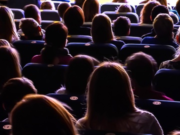 Исходный код. Спектакль номер один