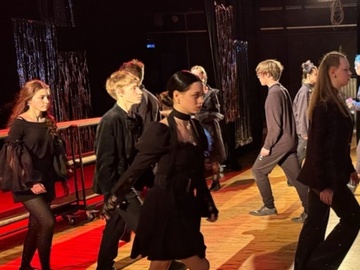 Это не Золушка