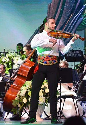 Новогоднее шоу «Белоснежный бал Иоганна Штрауса» CONCORD ORCHESTRA