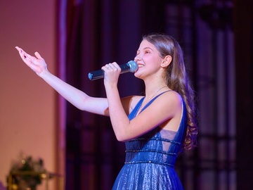 Анна Глотова и Rossband. В шаге от Нового года