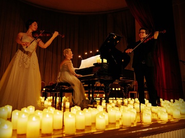 Шедевры Миядзаки и Хисаиси при свечах