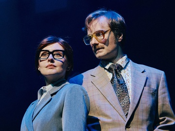 Музыкальная комедия "Служебный роман"