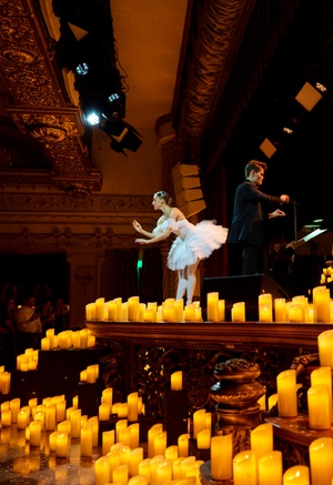 Волшебный свет Рождества. Lumisfera и 3000 свечей