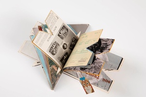 Кураторская экскурсия по выставке «Неформат. Современная книга художника»