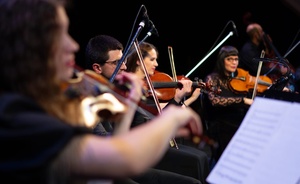 Neo Classic Orchestra, живой хор и 3000 свечей. P.S. Я люблю тебя