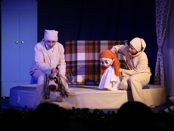 Как Маша поссорилась с подушкой