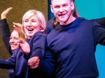 Перформанс «Подарки» от плейбэк-театра «Отражение»