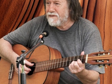 Павел Бочарников с программой "Мне успеть бы сказать..."