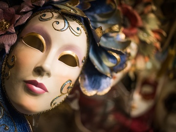 Не включай блондинку!