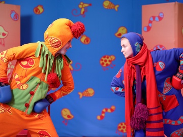 Хныка и Гыка против королевы Бациллы