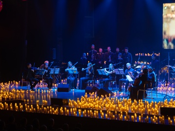 Neo Classic Orchestra. Мировые хиты неоклассики. 3000 свечей и хор