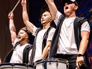 Шоу барабанщиков "Чувство ритма".