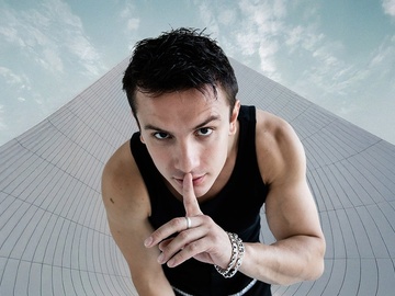 NЮ. Юрий Николаенко