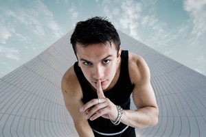 NЮ. Юрий Николаенко