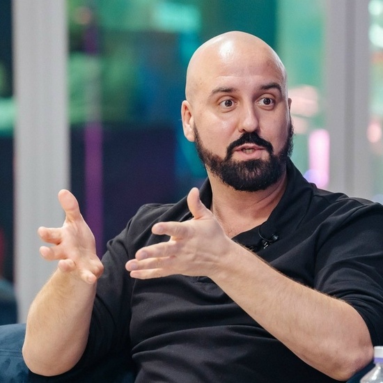 Оперный стендап от Дмитрия Янковского