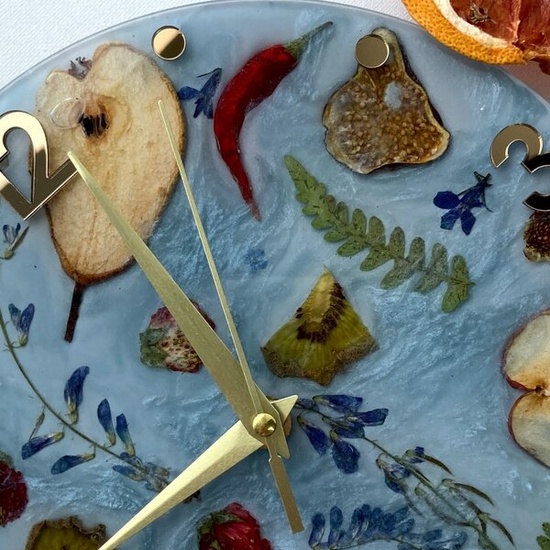 Часы. Летний микс