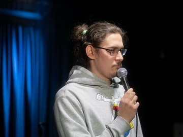 Антилото с комиками