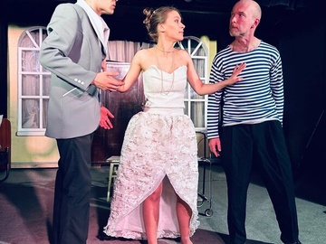 Брачная ночь втроём