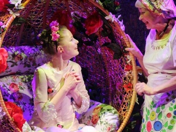 Дюймовочка