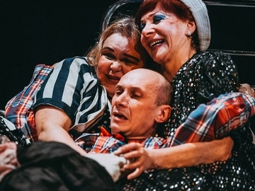 Дыроватый камень