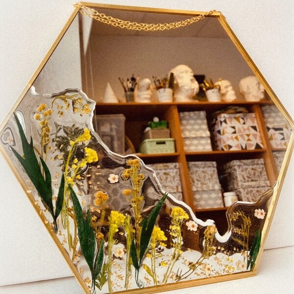 Зеркало с сухоцветами