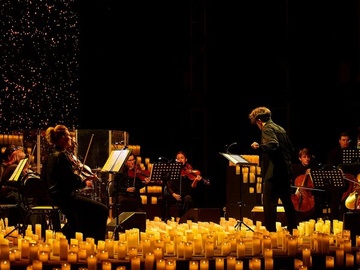 Lumisfera. Мировые хиты в парке при свечах