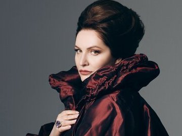 Хибла Герзмава представляет