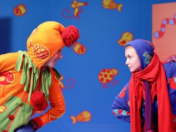 Хныка и Гыка против королевы Бациллы